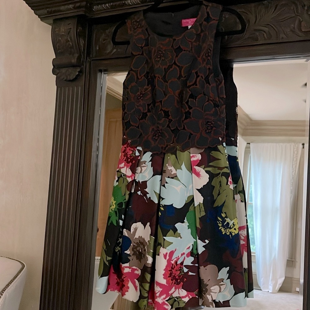 Trina Turk multi-medium dress with flared skirt and pockets